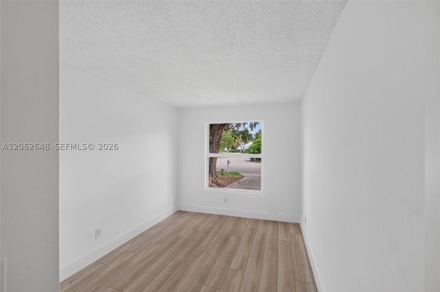 731 SW 10th St, Florida City, FL 33034