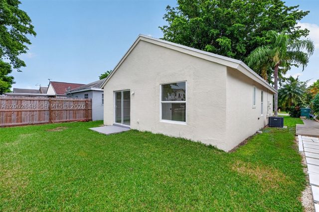 731 SW 10th St, Florida City, FL 33034
