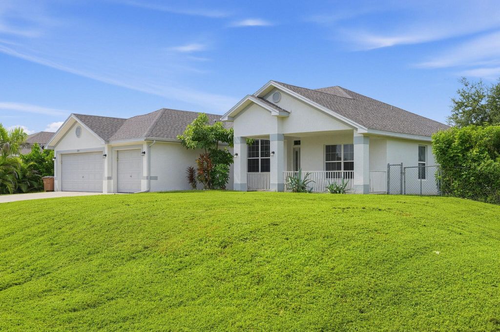 2019 Wanda Avenue N, Lehigh Acres, FL 33971