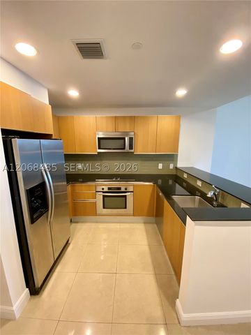 1060 Brickell Ave 1413, Miami, FL 33131