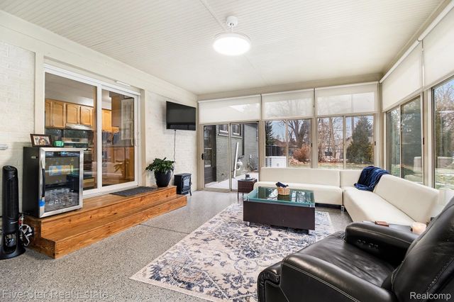 1756 Pedersen Road, Commerce Charter Township, MI 48390