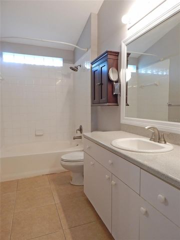 5827 MEADOWPARK PLACE, Lithia, FL 33547