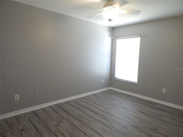 5827 MEADOWPARK PLACE, Lithia, FL 33547