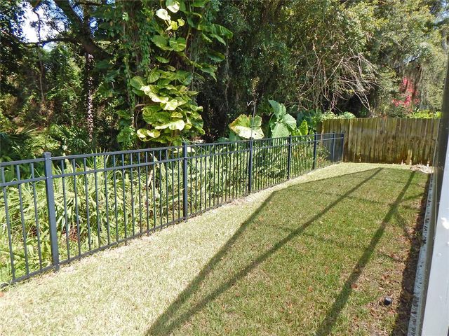 5827 MEADOWPARK PLACE, Lithia, FL 33547