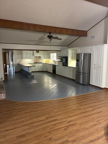 3177 Highway 24, Camden, AR 71701