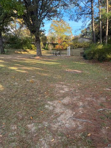 3177 Highway 24, Camden, AR 71701