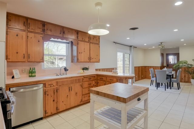 5054 Cockrell Avenue, Fort Worth, TX 76133