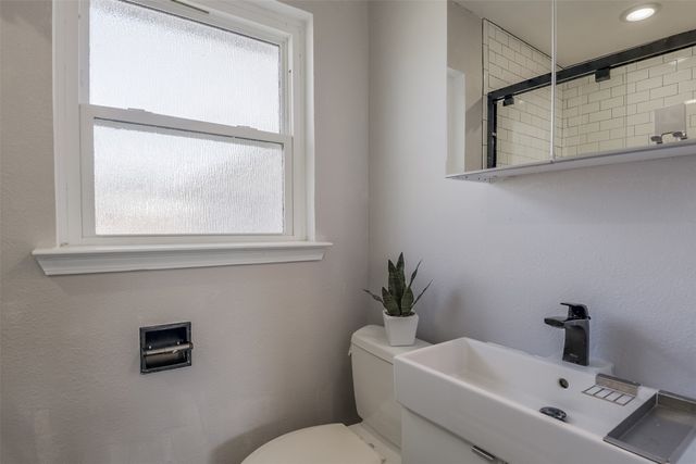 5054 Cockrell Avenue, Fort Worth, TX 76133