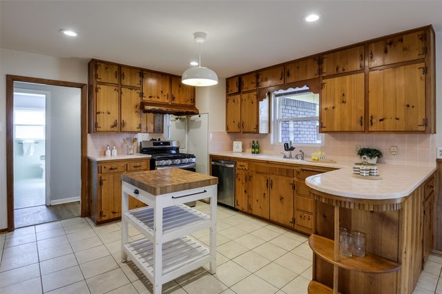 5054 Cockrell Avenue, Fort Worth, TX 76133