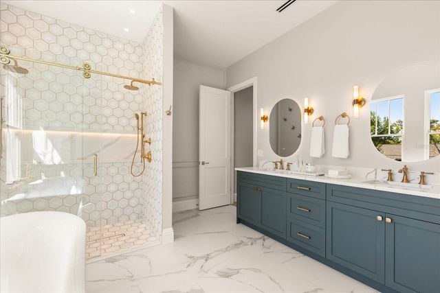 1006 E HARWOOD STREET, Orlando, FL 32803