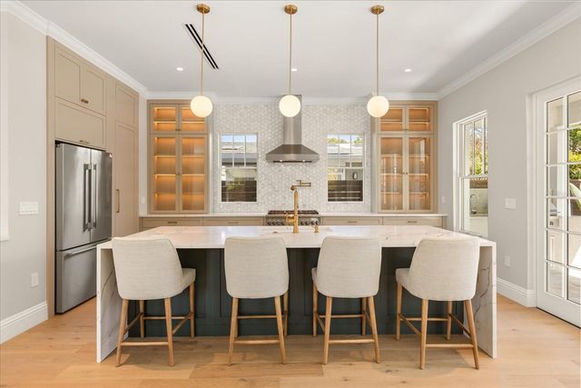 1006 E HARWOOD STREET, Orlando, FL 32803