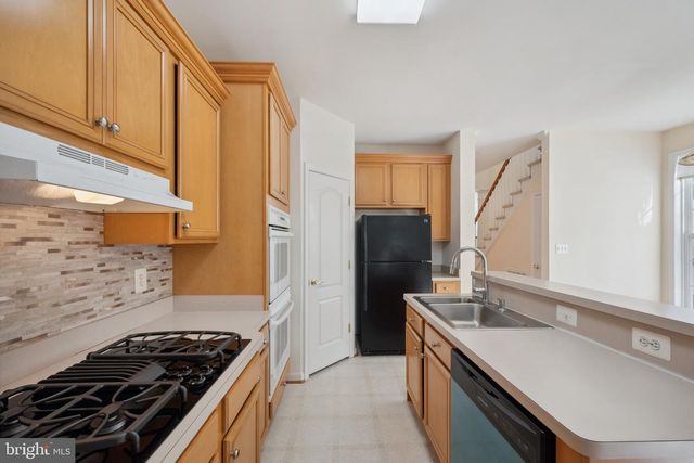 40396 MILFORD DR, Broadlands, VA 20148