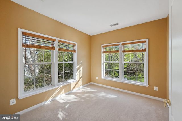 40396 MILFORD DR, Broadlands, VA 20148