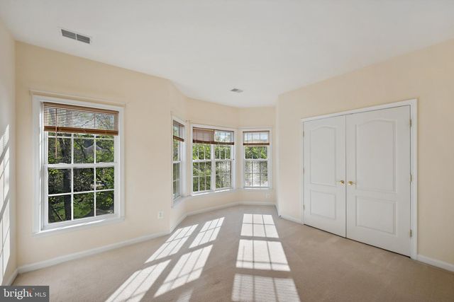 40396 MILFORD DR, Broadlands, VA 20148