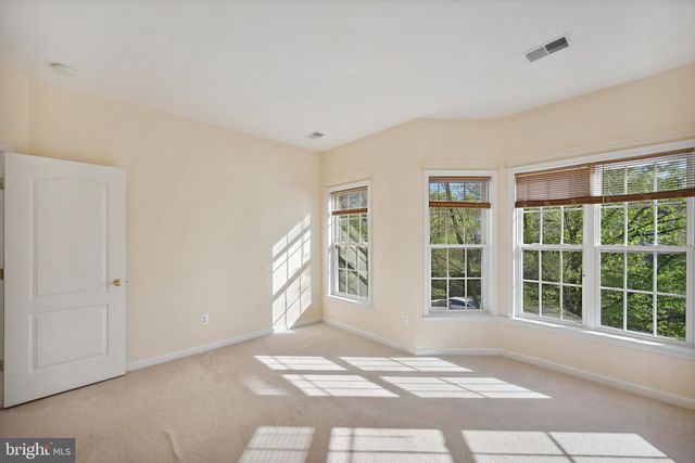 40396 MILFORD DR, Broadlands, VA 20148