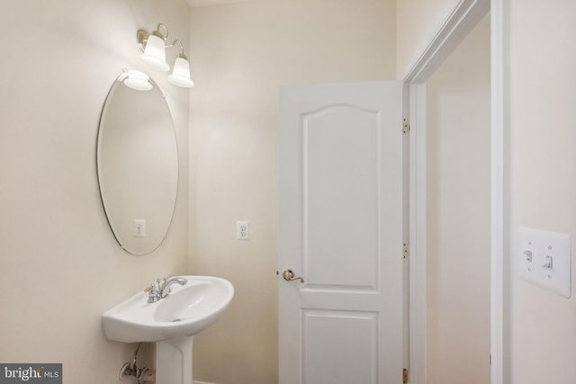40396 MILFORD DR, Broadlands, VA 20148