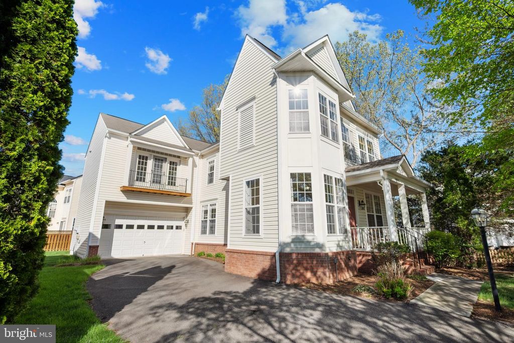 40396 MILFORD DR, Broadlands, VA 20148
