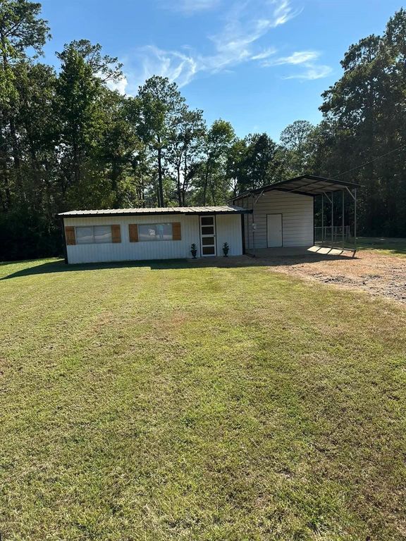 375 Toledo Beach Drive, Hemphill, TX 75948