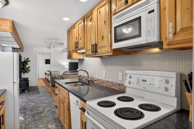 233 Bradford Street Unit 10, Provincetown, MA 02657