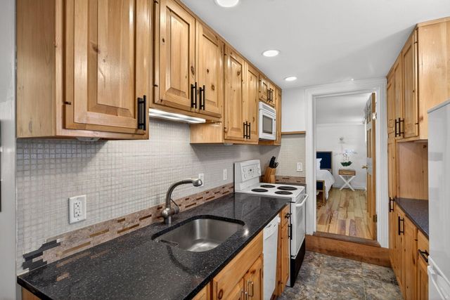 233 Bradford Street Unit 10, Provincetown, MA 02657