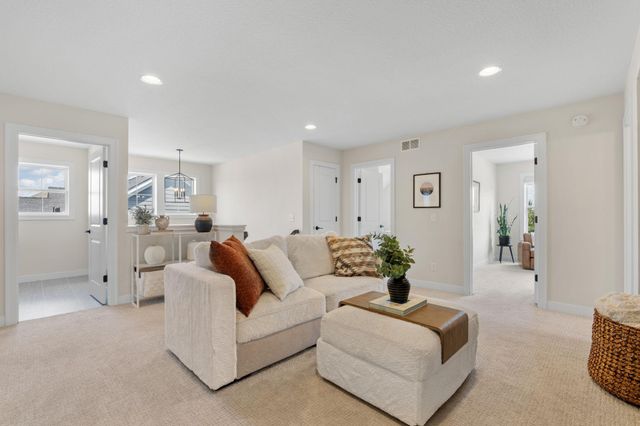 16333 Dunfield Drive, Lakeville, MN 55044