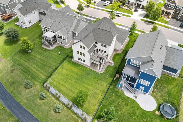 16333 Dunfield Drive, Lakeville, MN 55044