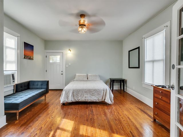 3529 Avenue M, Galveston, TX 77550