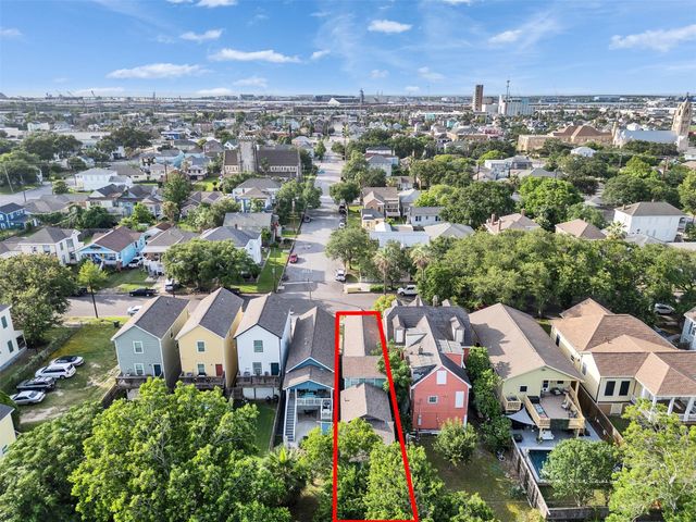 3529 Avenue M, Galveston, TX 77550