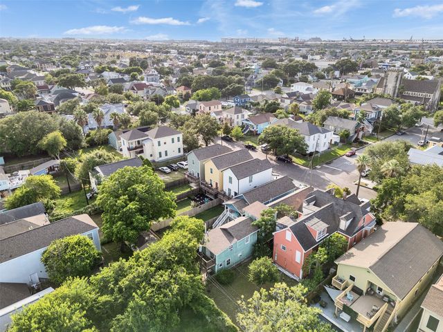 3529 Avenue M, Galveston, TX 77550