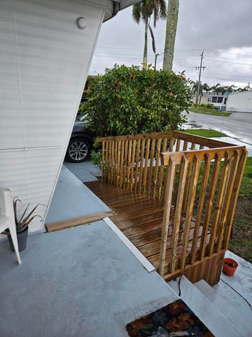 8550 SW 20th Street, Davie, FL 33324