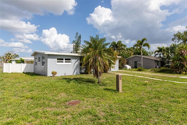 3208 PINETREE STREET, Port Charlotte, FL 33952