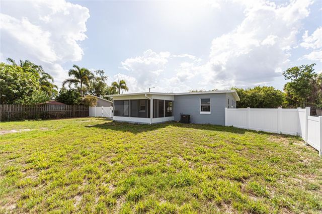 3208 PINETREE STREET, Port Charlotte, FL 33952