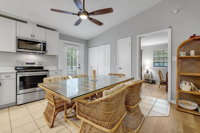 5556 Lumberjack Lane, Tallahassee, FL 32303
