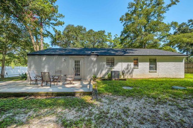 5556 Lumberjack Lane, Tallahassee, FL 32303