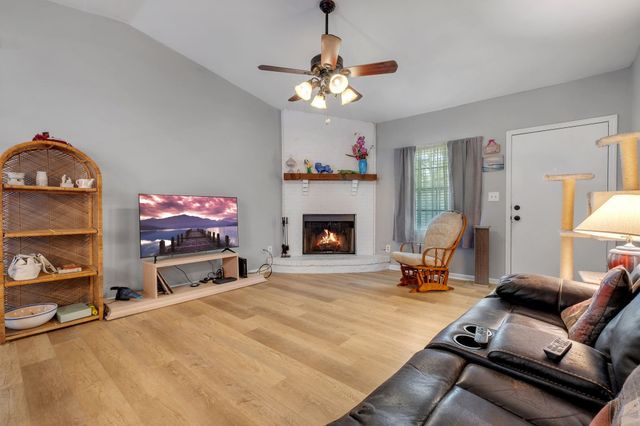 5556 Lumberjack Lane, Tallahassee, FL 32303