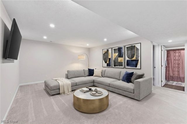 7310 Hillshire Drive, Painesville, OH 44077