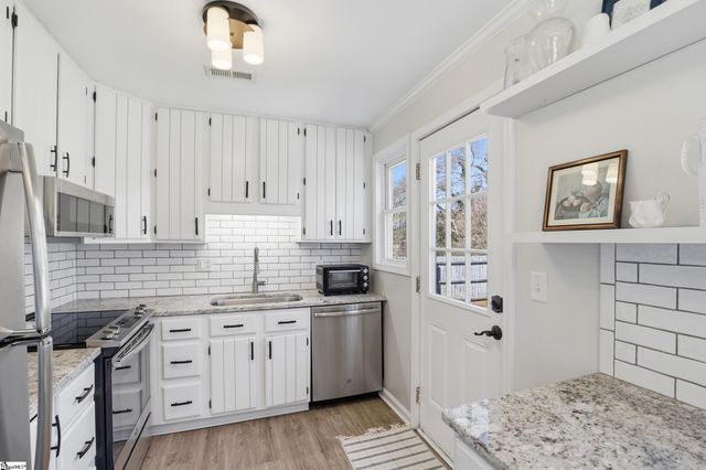 110 E Decatur Street, Greenville, SC 29617