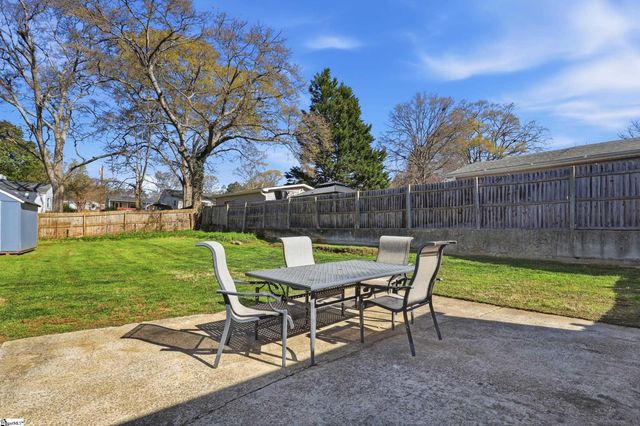 110 E Decatur Street, Greenville, SC 29617