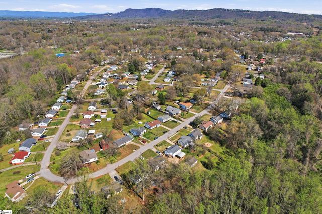 110 E Decatur Street, Greenville, SC 29617