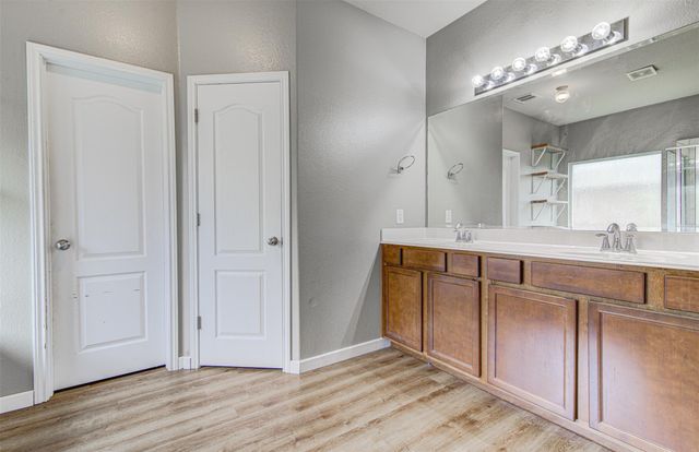 4525 Dennis LN, Pflugerville, TX 78660