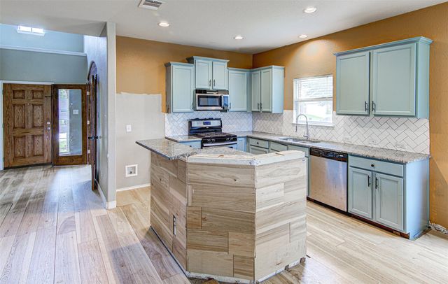 4525 Dennis LN, Pflugerville, TX 78660