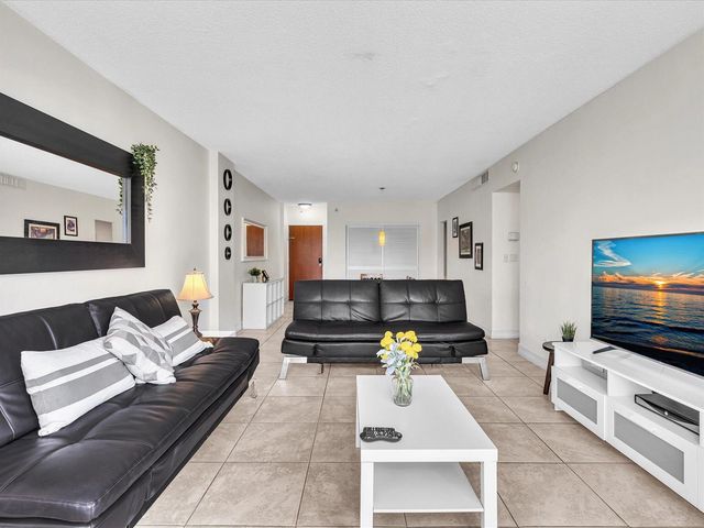 3901 S Ocean Drive 3j, Hollywood, FL 33019