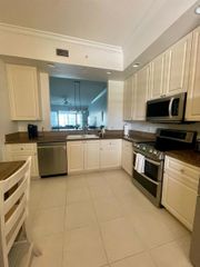 18 Harbour Isle Drive W 203, Fort Pierce, FL 34949