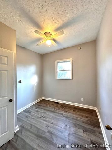 1132 Greenaway Place, New Albany, IN 47150