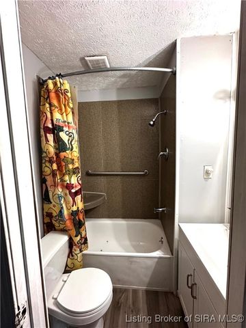 1132 Greenaway Place, New Albany, IN 47150