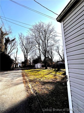 1132 Greenaway Place, New Albany, IN 47150