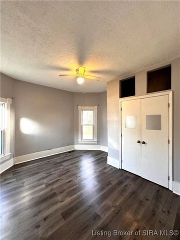 1132 Greenaway Place, New Albany, IN 47150