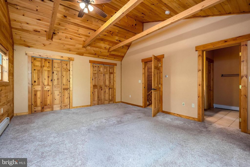 Image 30 of property listing at 312 MOSS CREEK CIR, Oakland, MD 21550
