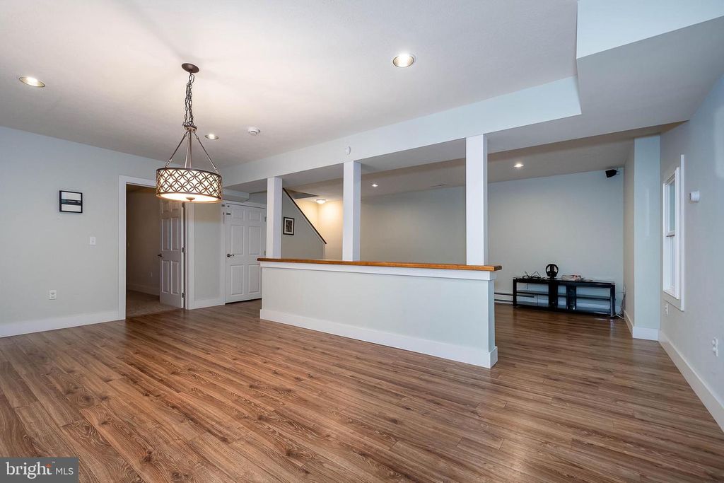 Image 41 of property listing at 312 MOSS CREEK CIR, Oakland, MD 21550