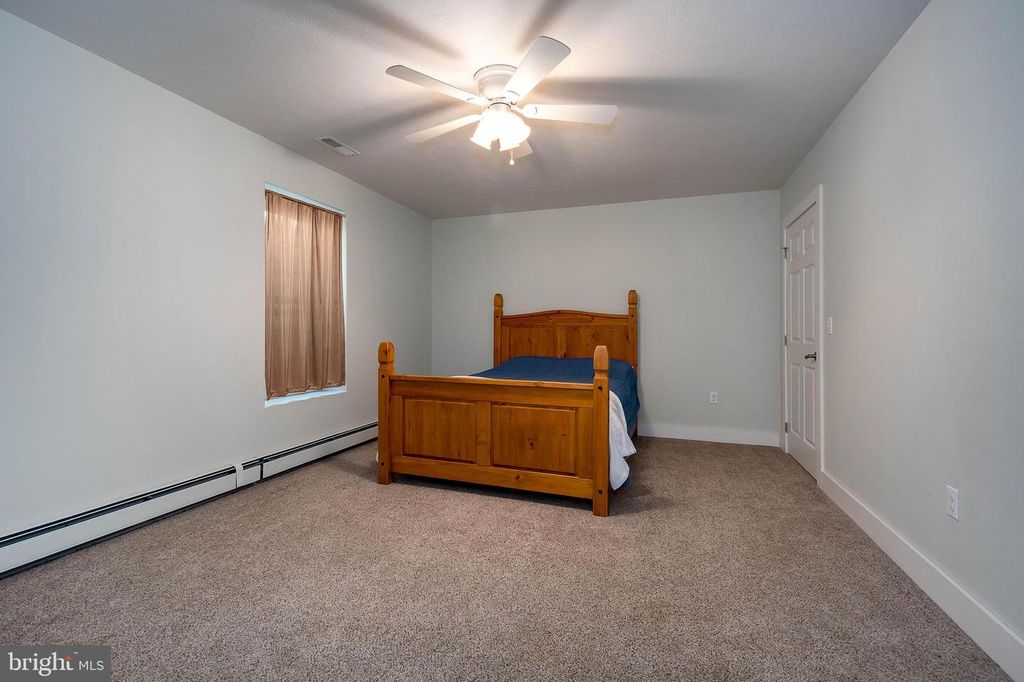 Image 47 of property listing at 312 MOSS CREEK CIR, Oakland, MD 21550